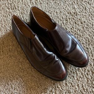 Men’s dress shoes